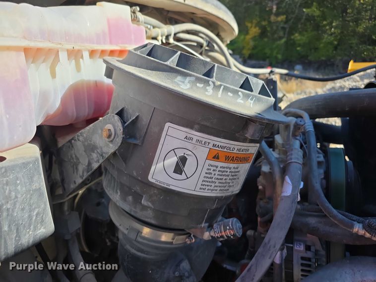 image for item FI0608 2015 Freightliner Business Class M2 refuse truck