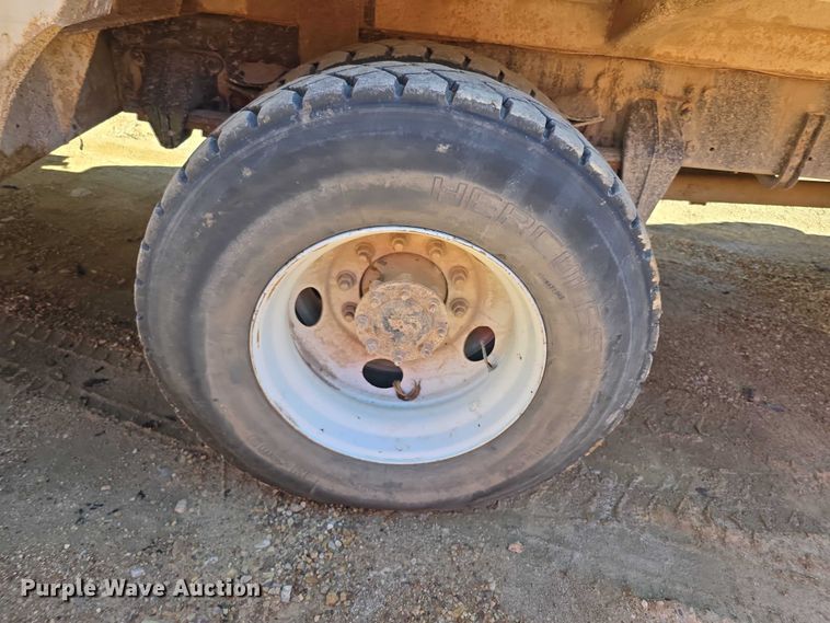 image for item FI0608 2015 Freightliner Business Class M2 refuse truck