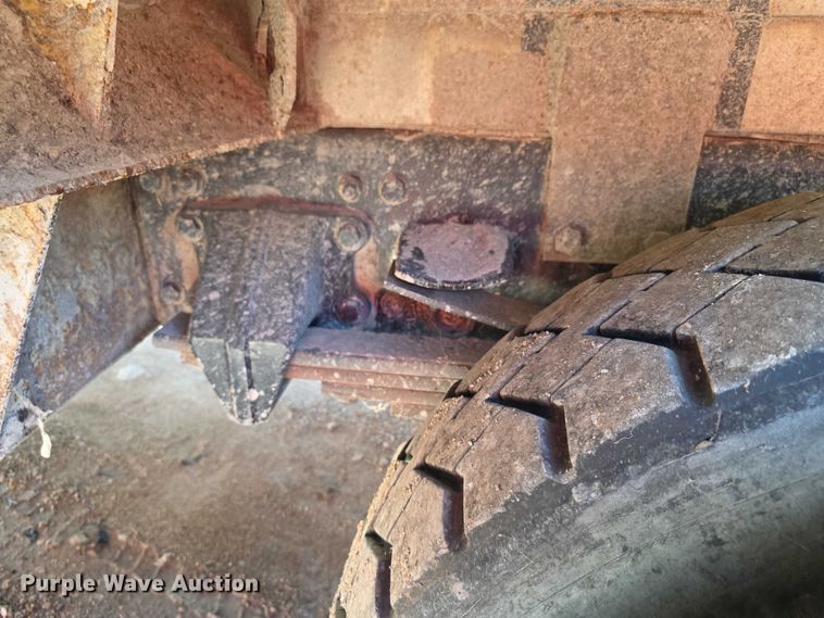 image for item FI0608 2015 Freightliner Business Class M2 refuse truck