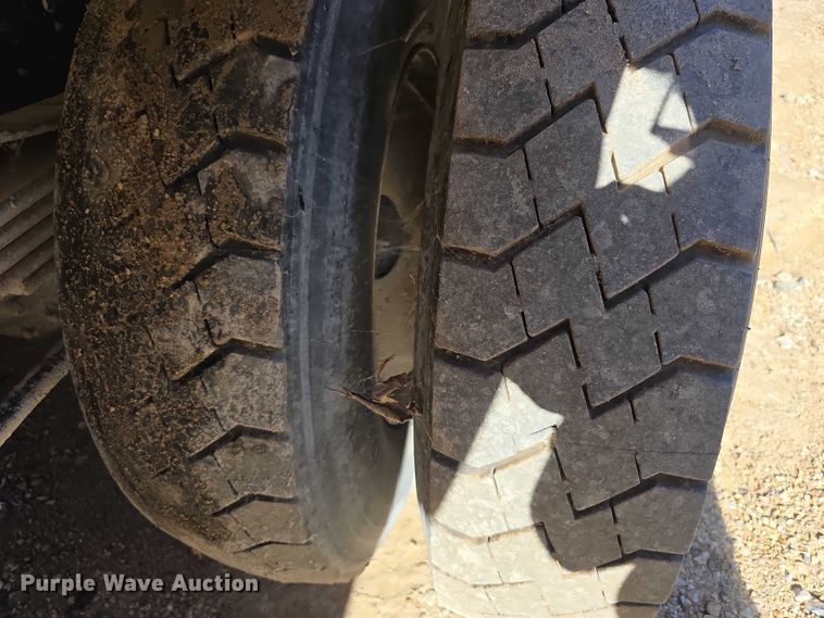 image for item FI0608 2015 Freightliner Business Class M2 refuse truck