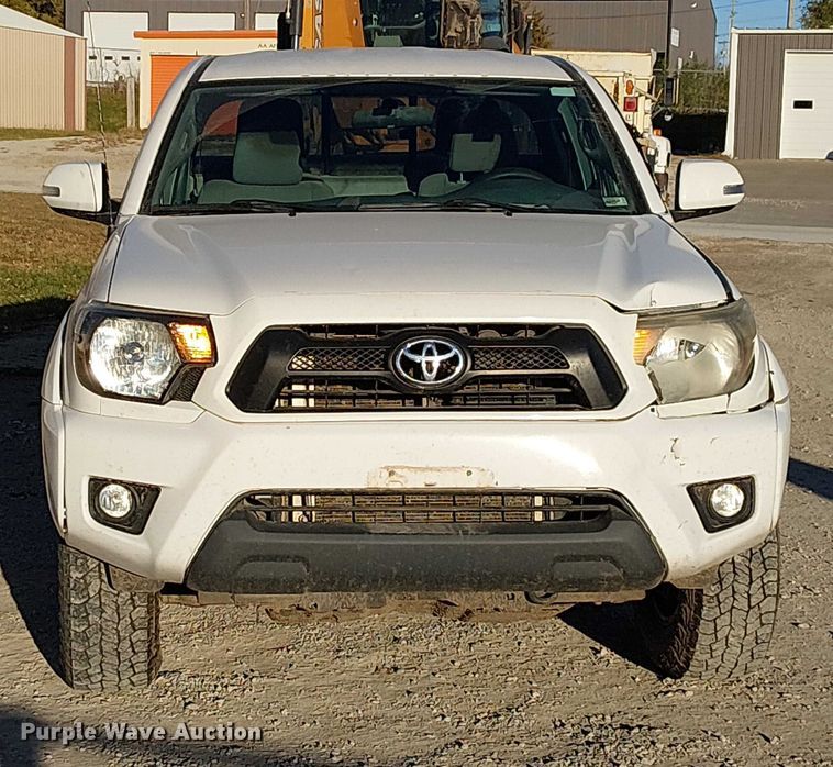 image for item FK0522 2014 Toyota Tacoma  Access Cab pickup truck