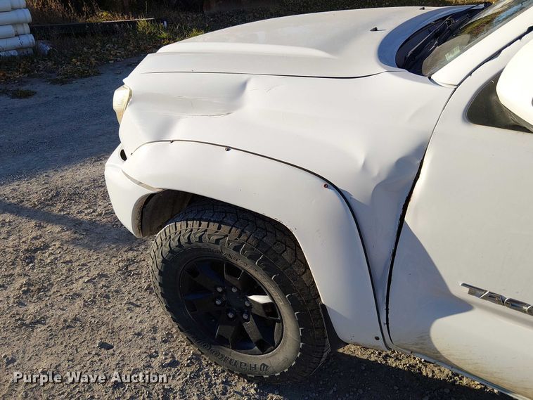 image for item FK0522 2014 Toyota Tacoma  Access Cab pickup truck