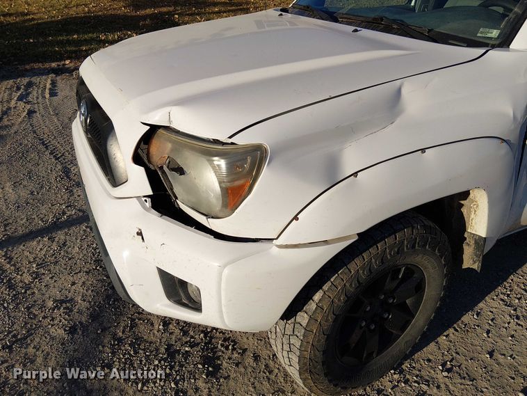 image for item FK0522 2014 Toyota Tacoma  Access Cab pickup truck