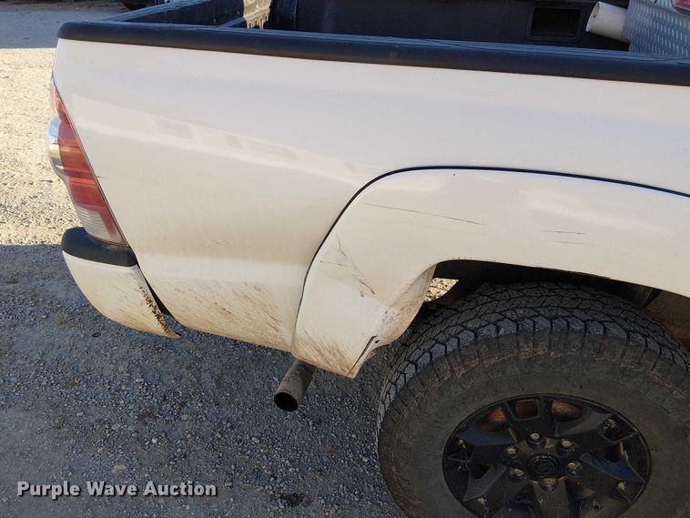 image for item FK0522 2014 Toyota Tacoma  Access Cab pickup truck