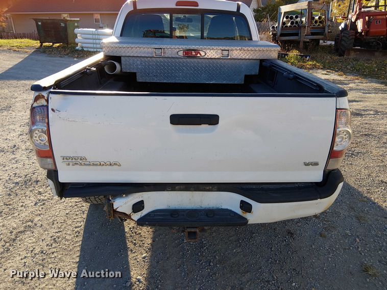 image for item FK0522 2014 Toyota Tacoma  Access Cab pickup truck