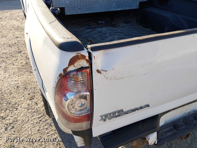 image for item FK0522 2014 Toyota Tacoma  Access Cab pickup truck
