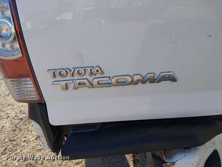 image for item FK0522 2014 Toyota Tacoma  Access Cab pickup truck