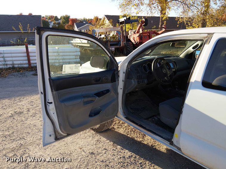 image for item FK0522 2014 Toyota Tacoma  Access Cab pickup truck