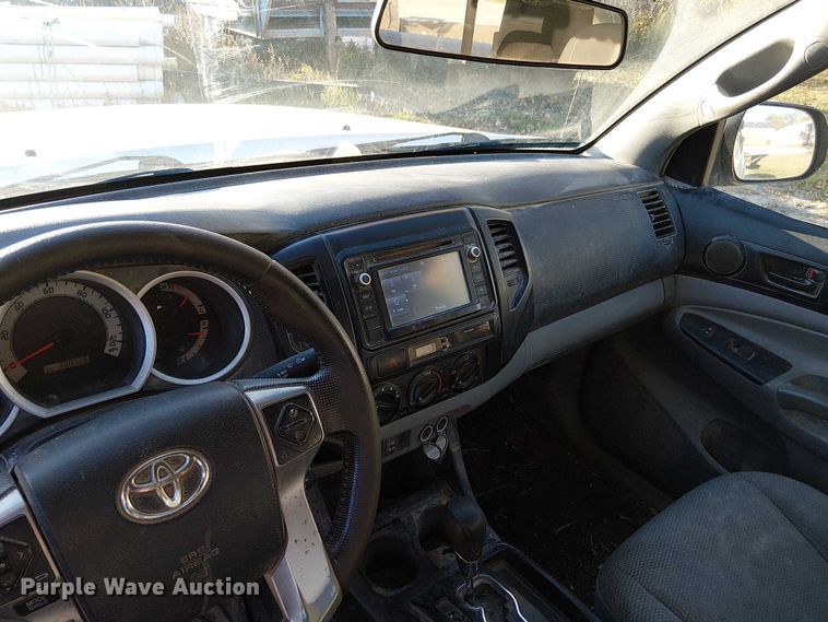 image for item FK0522 2014 Toyota Tacoma  Access Cab pickup truck