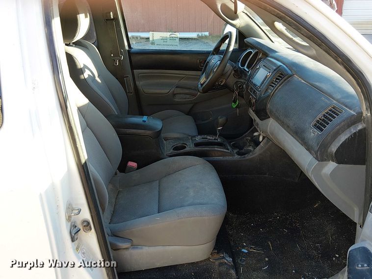 image for item FK0522 2014 Toyota Tacoma  Access Cab pickup truck