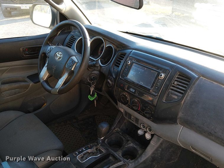 image for item FK0522 2014 Toyota Tacoma  Access Cab pickup truck