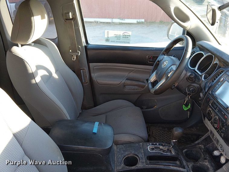 image for item FK0522 2014 Toyota Tacoma  Access Cab pickup truck