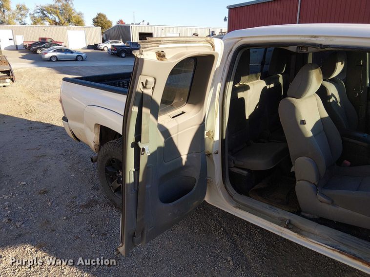 image for item FK0522 2014 Toyota Tacoma  Access Cab pickup truck