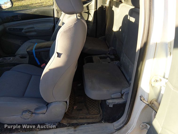 image for item FK0522 2014 Toyota Tacoma  Access Cab pickup truck
