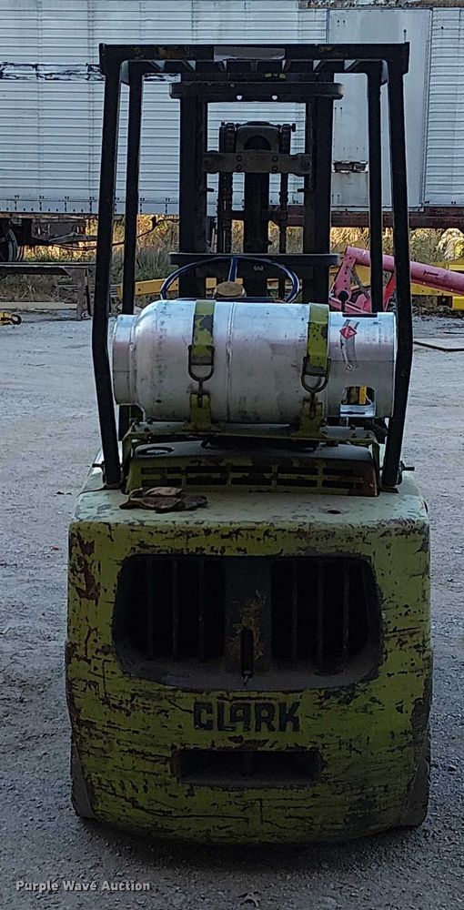 image for item FK0532 Clark C500-40 forklift