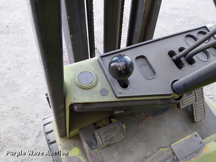 image for item FK0532 Clark C500-40 forklift