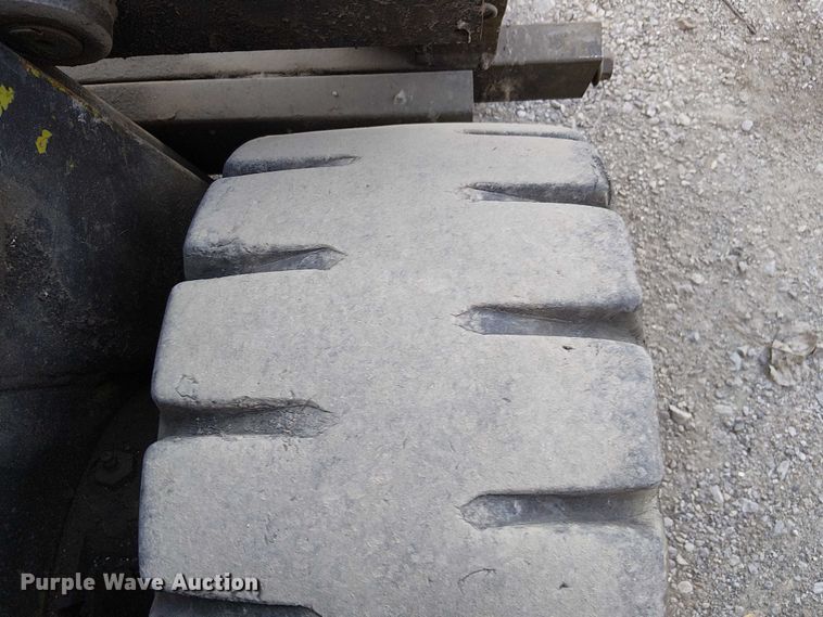 image for item FK0532 Clark C500-40 forklift