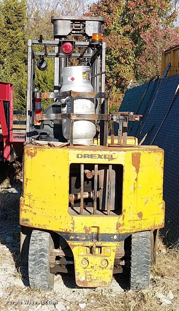 image for item FK0533 Landoll forklift