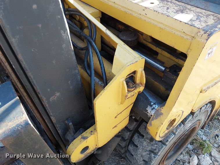 image for item FK0533 Landoll forklift