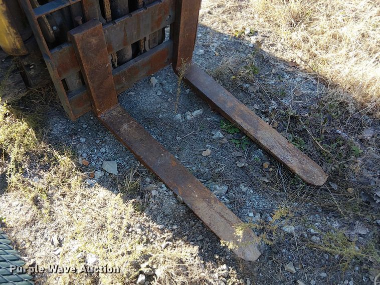 image for item FK0533 Landoll forklift