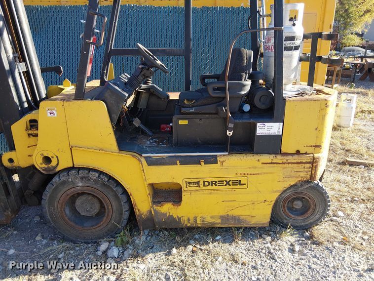 image for item FK0533 Landoll forklift
