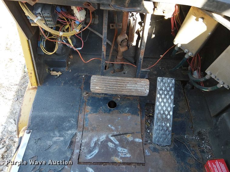 image for item FK0533 Landoll forklift