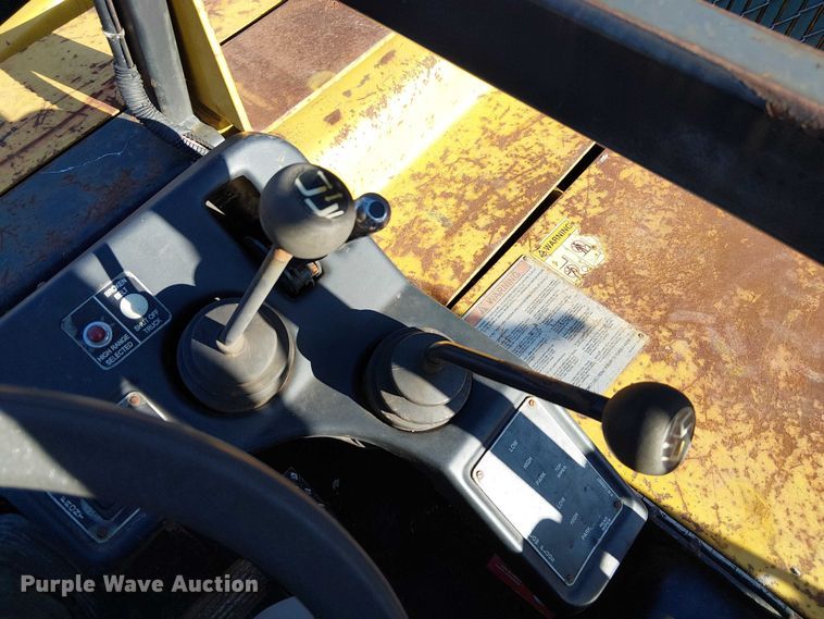 image for item FK0533 Landoll forklift