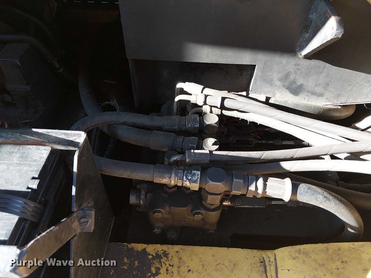 image for item FK0533 Landoll forklift