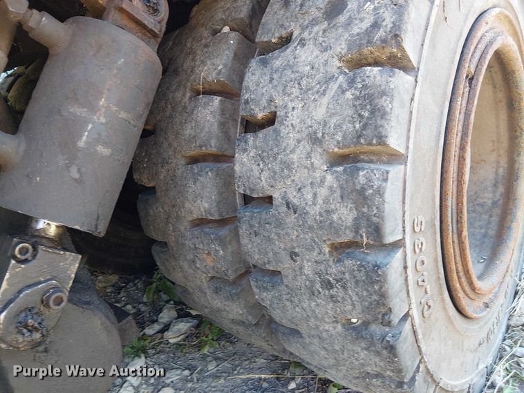 image for item FK0533 Landoll forklift