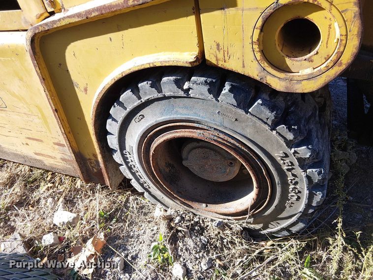 image for item FK0533 Landoll forklift