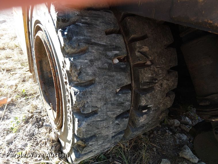 image for item FK0533 Landoll forklift