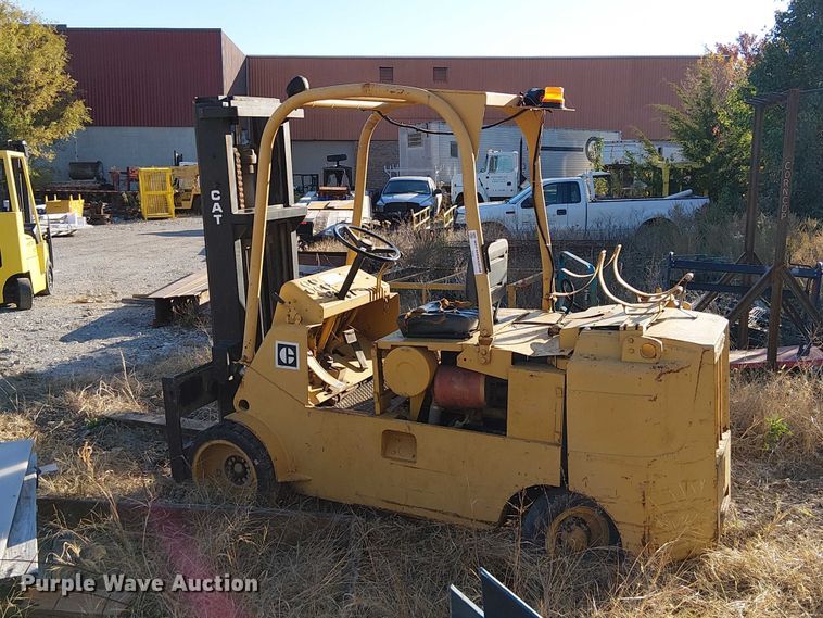 image for item FK0535 Caterpillar T100C forklift