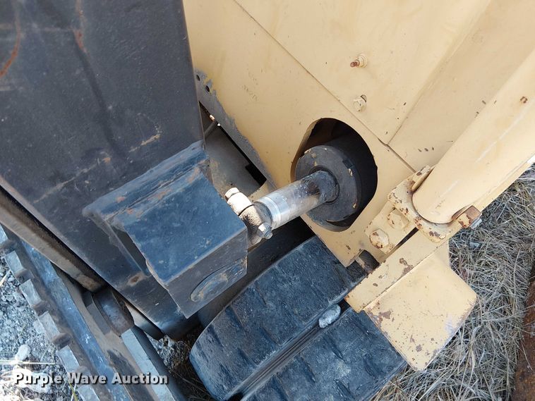 image for item FK0535 Caterpillar T100C forklift