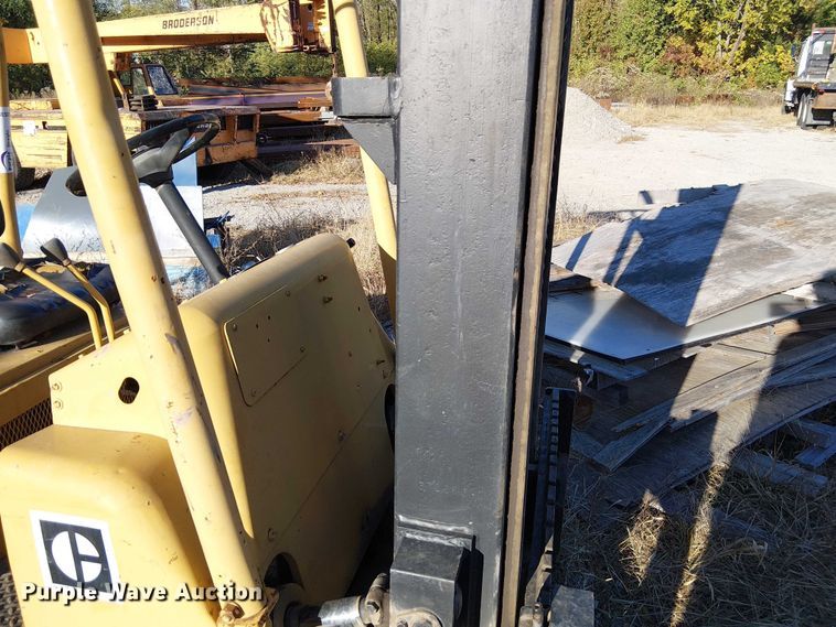 image for item FK0535 Caterpillar T100C forklift
