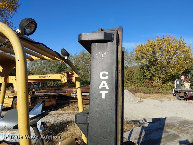 image for item FK0535 Caterpillar T100C forklift