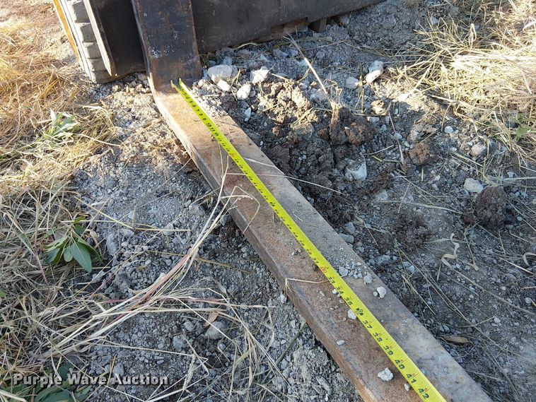 image for item FK0535 Caterpillar T100C forklift