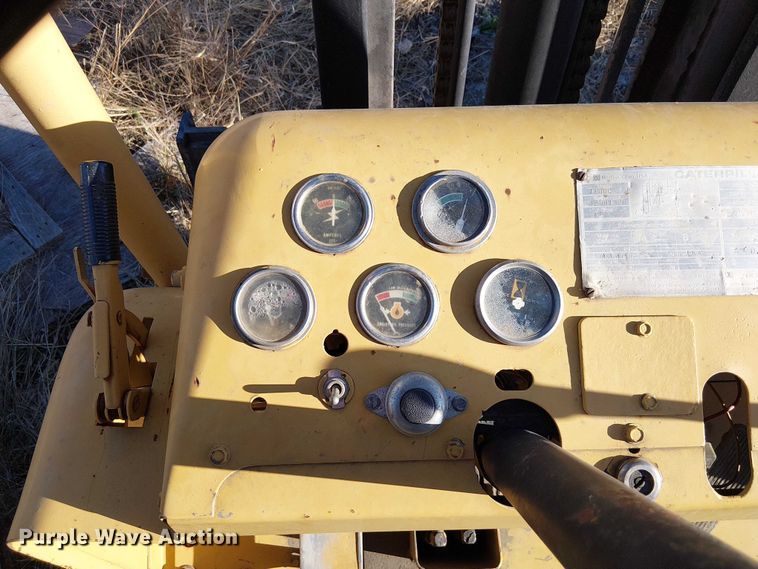 image for item FK0535 Caterpillar T100C forklift