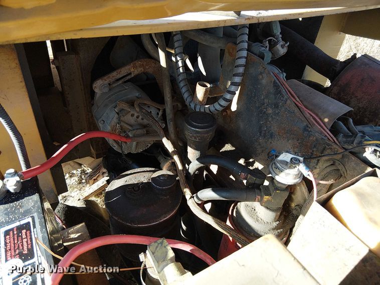 image for item FK0535 Caterpillar T100C forklift