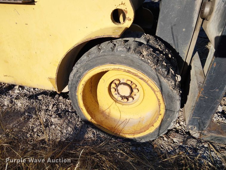 image for item FK0535 Caterpillar T100C forklift