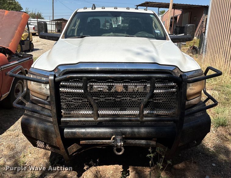 image for item IE9206 2020 RAM 2500HD Crew Cab truck cab and chassis