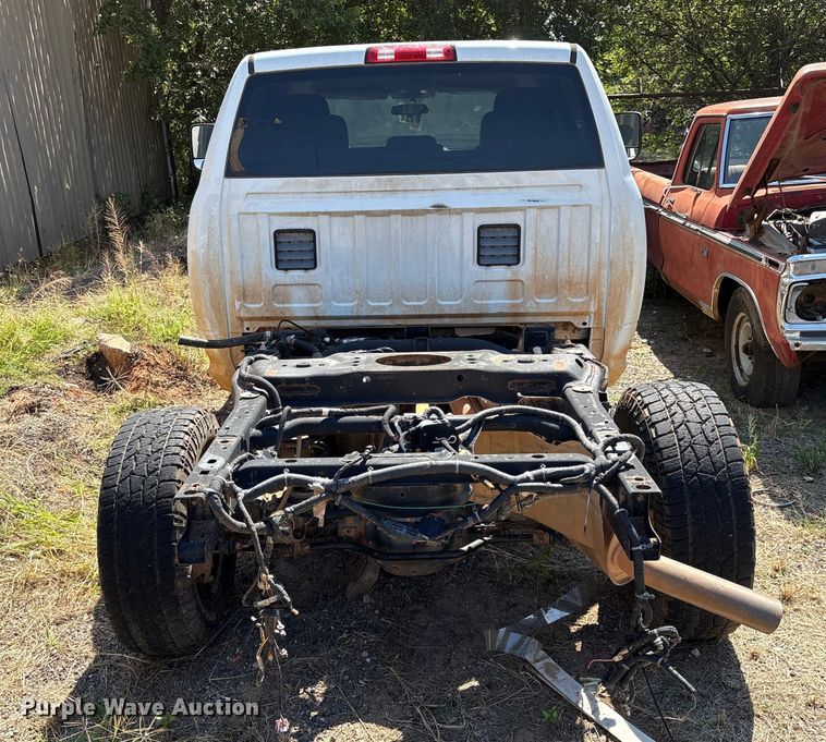 image for item IE9206 2020 RAM 2500HD Crew Cab truck cab and chassis