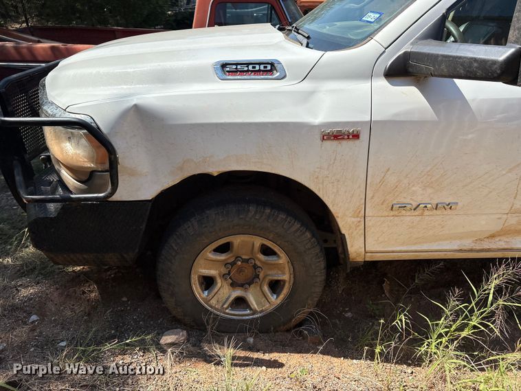 image for item IE9206 2020 RAM 2500HD Crew Cab truck cab and chassis