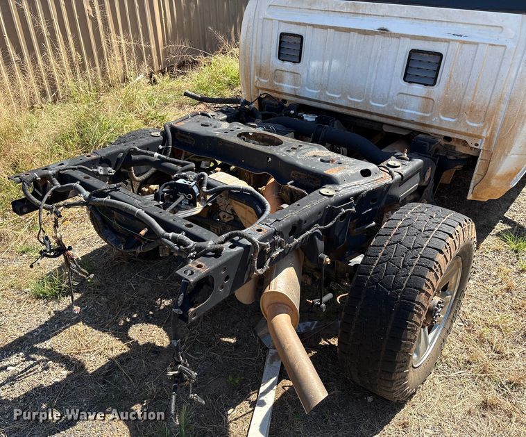 image for item IE9206 2020 RAM 2500HD Crew Cab truck cab and chassis