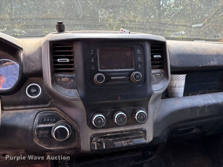 image for item IE9206 2020 RAM 2500HD Crew Cab truck cab and chassis