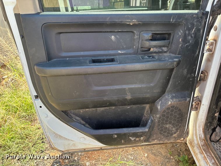 image for item IE9206 2020 RAM 2500HD Crew Cab truck cab and chassis