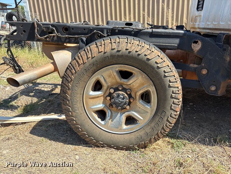 image for item IE9206 2020 RAM 2500HD Crew Cab truck cab and chassis