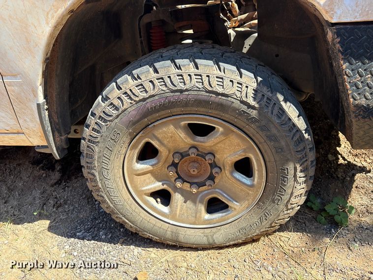 image for item IE9206 2020 RAM 2500HD Crew Cab truck cab and chassis