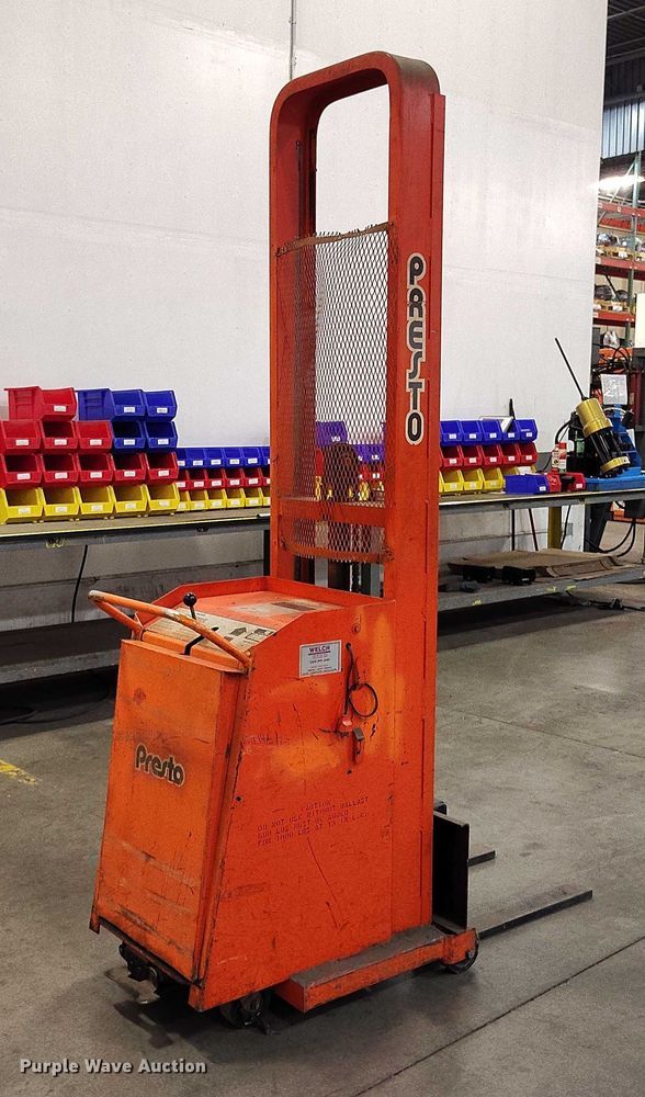 image for item IH9329 Lee Engineering 74 forklift