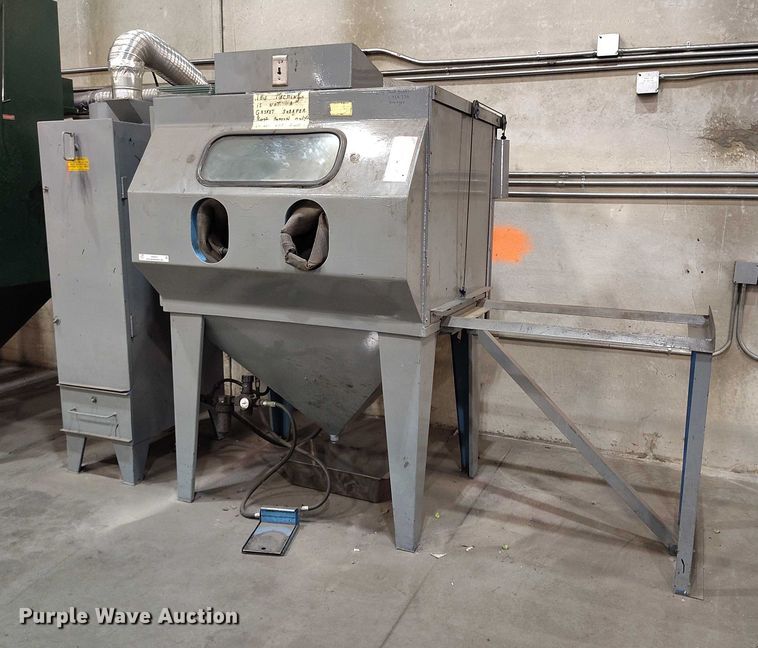 image for item IH9331 Universal Equipment sand blaster