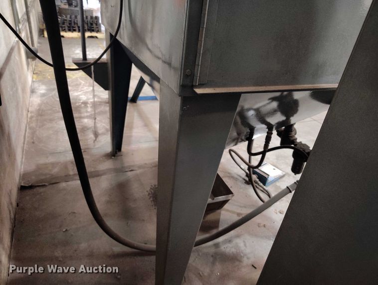 image for item IH9331 Universal Equipment sand blaster